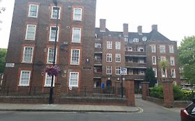 Beautiful 2 Bedroom Flat In Frampton Street